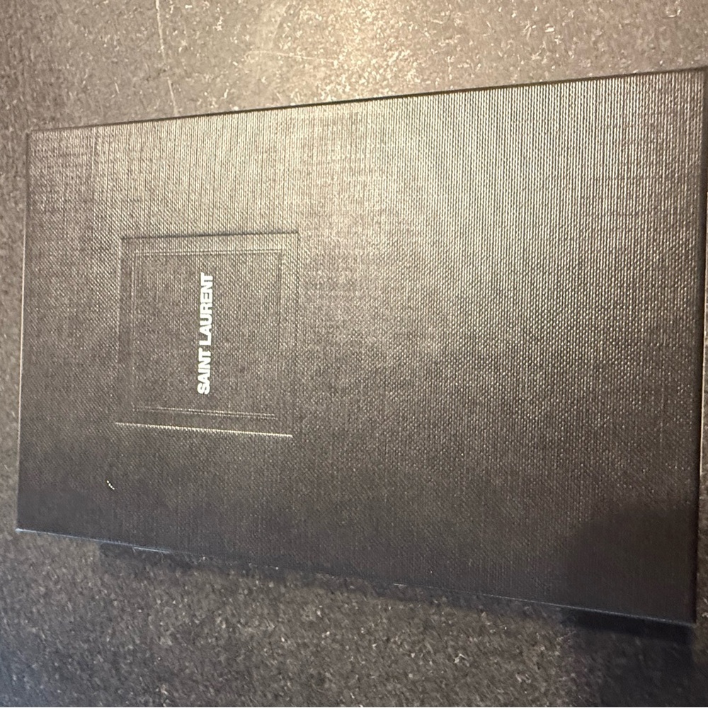 Saint Laurent Zip Card Holder in grain de poudre leather, (pink/silver) - Picture 14 of 15